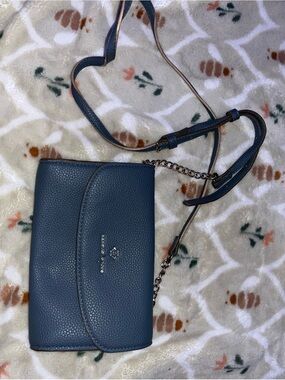 Small Blue Crossbody Bag with Chain Strap - Unknown Brand